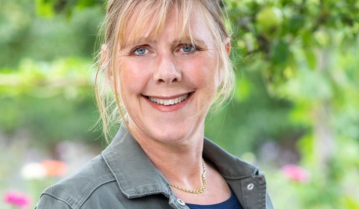 Årsmöte och föredrag " Trädgårdsglädje - en rundtur i mästerliga trädgårdar", Nyköping