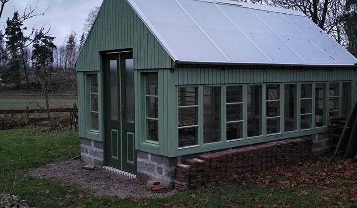 Smedsbo Garden, Salbohed