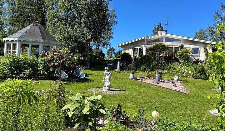 Gun-Britts trädgård, Lindesberg